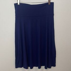 NWT Lock & Love rayon midi skirt.  Size large.  Soft and stretchy.